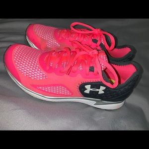 Under Armour Tennis Shoes Women’s size 7